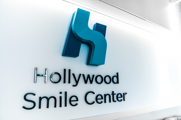 Clinica stomatologica Hollywood Smile Center